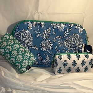 Roller rabbit target Blue and White Floral Cosmetic Bag Set- 3 bags in total NWT